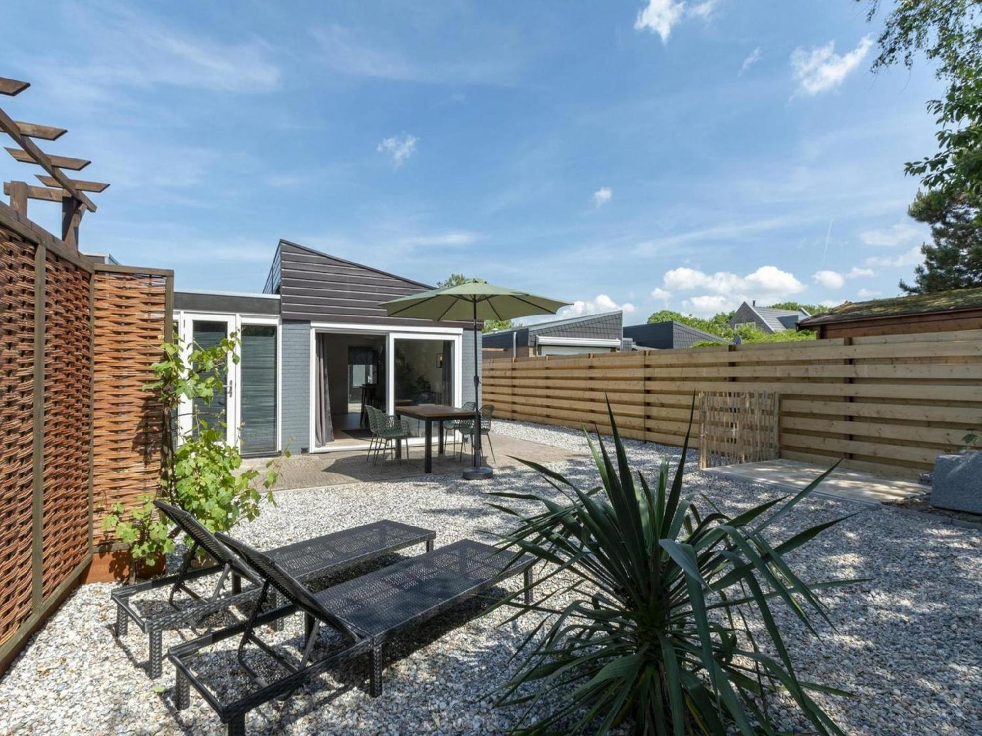 Luxurious Furnished Bungalow With Terrace Callantsoog Kültér fotó